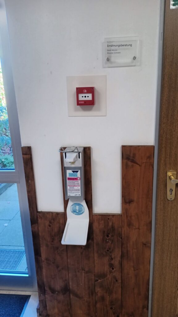 Kidde Handfeuermelder in der Pegasus Klinik: Brandschutz mit System - 6c28116d8683df1c0e5be7889a89327df3dca09207eda30b9f6a08618073e4ee